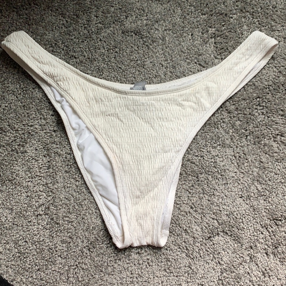 Aerie bathing suit bottom with stain